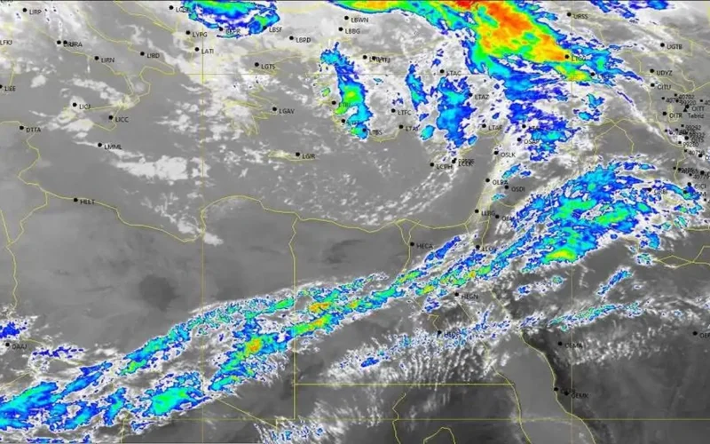 انخفاض في درجات الحرارة غدًا.. أمطار متوقعة على السواحل الشمالية